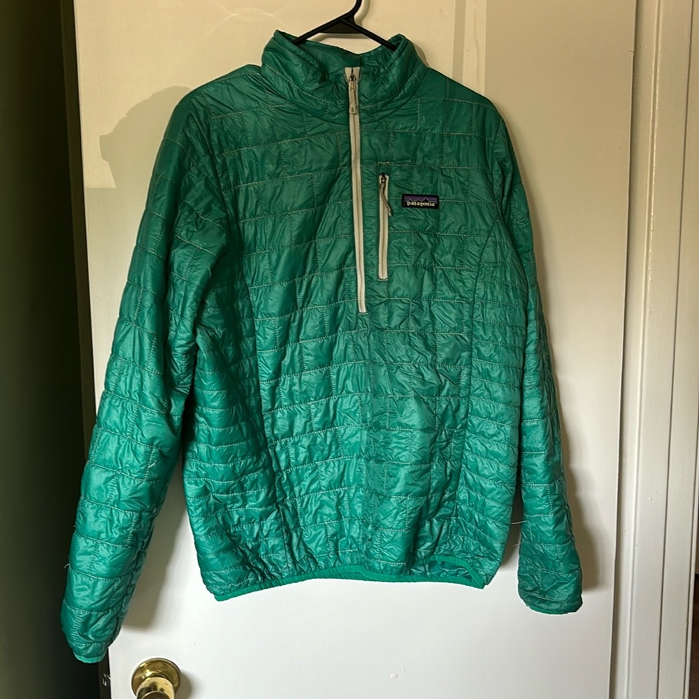 Patagonia women’s quarter zip puffy.